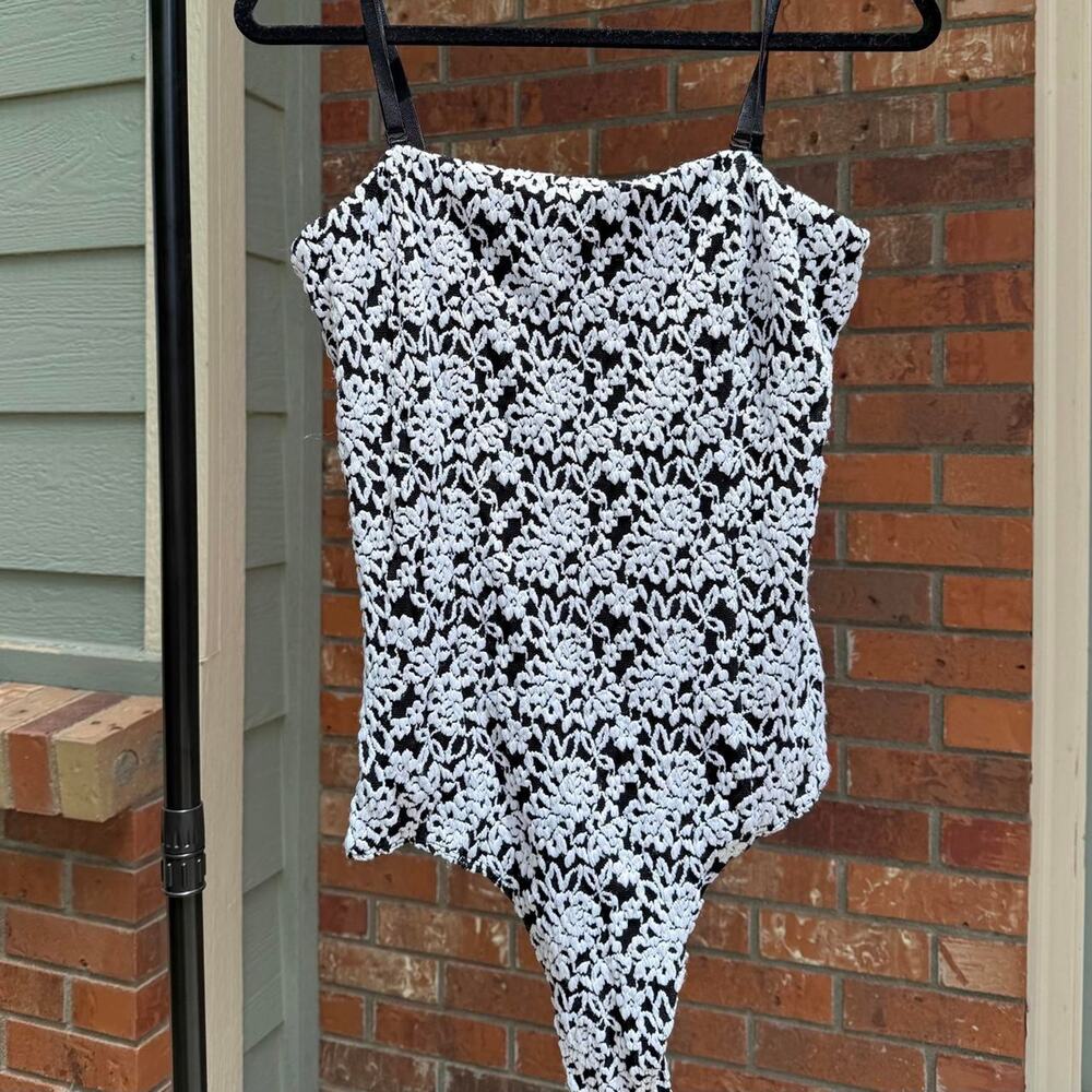 Bebe Lace Bodysuit black and white floral